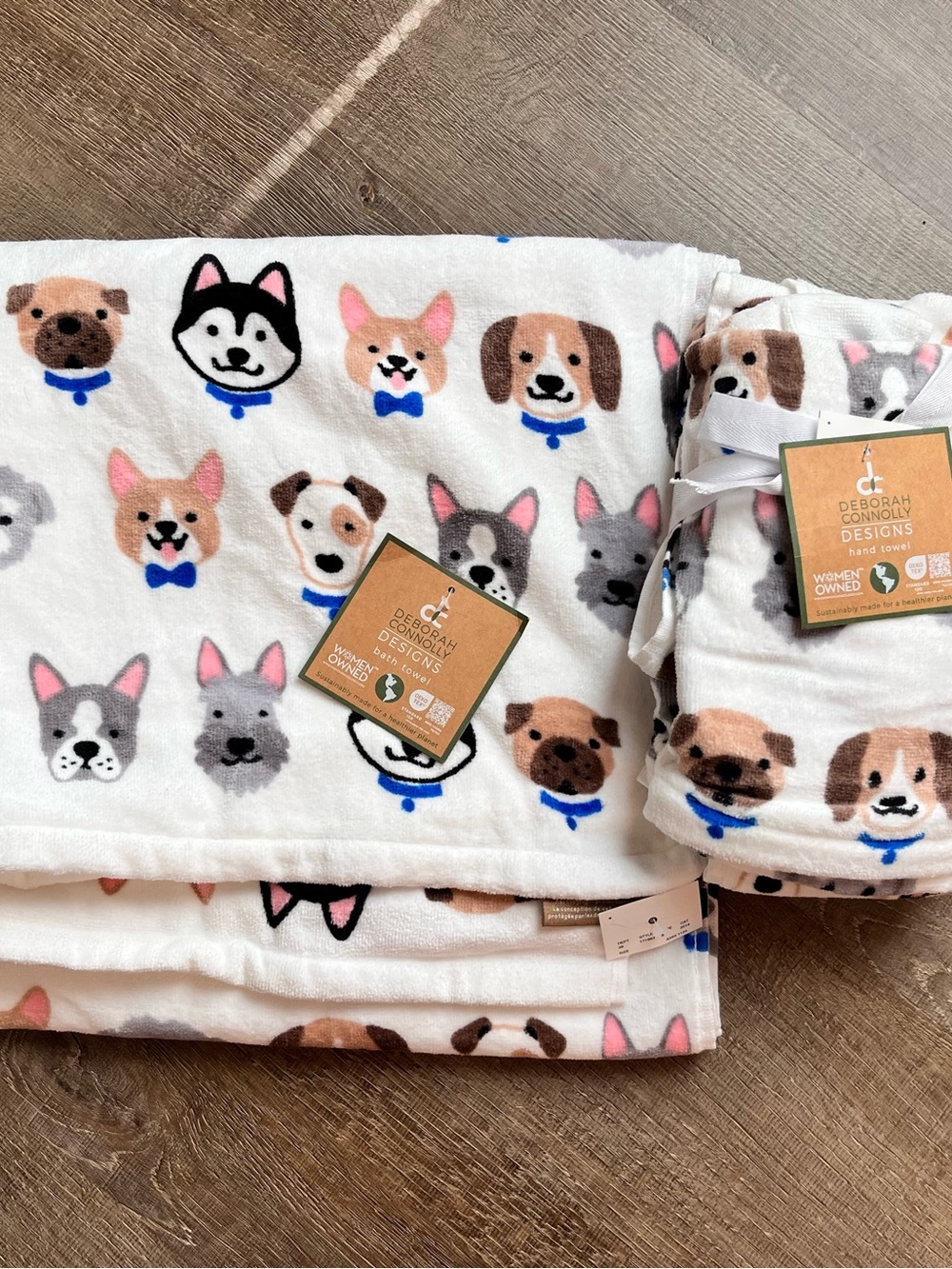 Deborah Connolly dog print bath towel and 2 piece hand towel set NWT